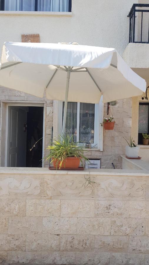 Isabella Court Townhouse Near Venus Beach And Lidl Paphos Exterior foto